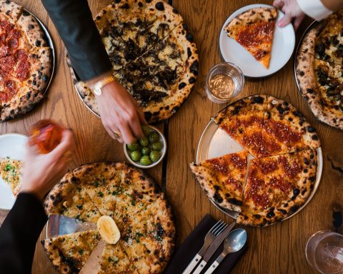 F & F Pizzeria, Pittsburgh Pizza